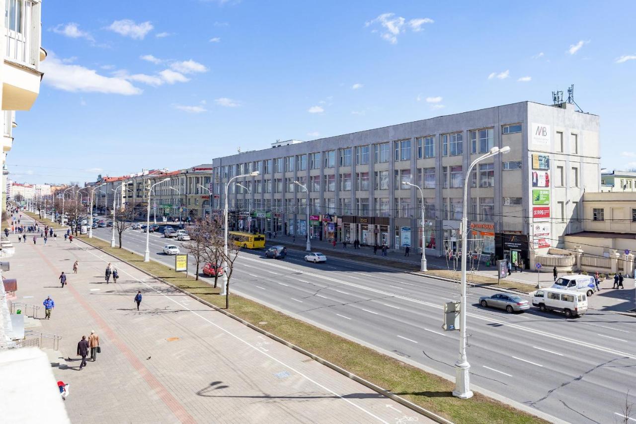 Apartments On Ploscha Yakuba Kolasa Minsk Esterno foto